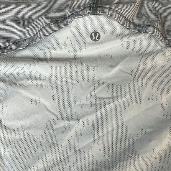 Lululemon Run Wild 1/2 Zip Lace Panel Side Pullover - Picture 7 of 9